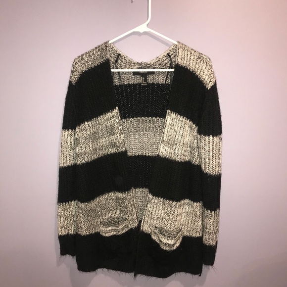 Forever 21 Sweaters - ✨Forever 21 Black & Gray Fuzzy Cardigan